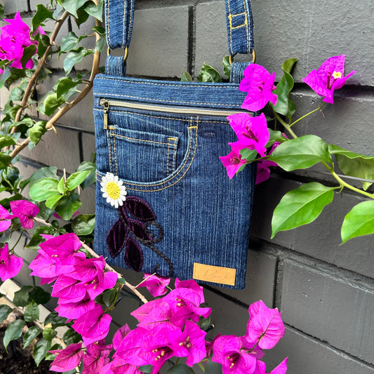 Small Crossbody Bag - Vintage Daisy